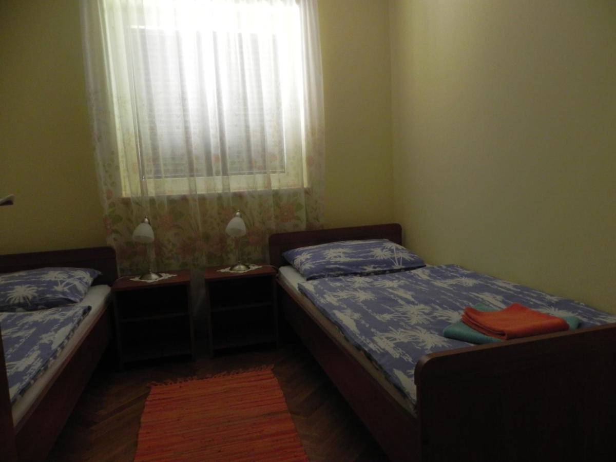 Apartments Katalenic セルツェ エクステリア 写真
