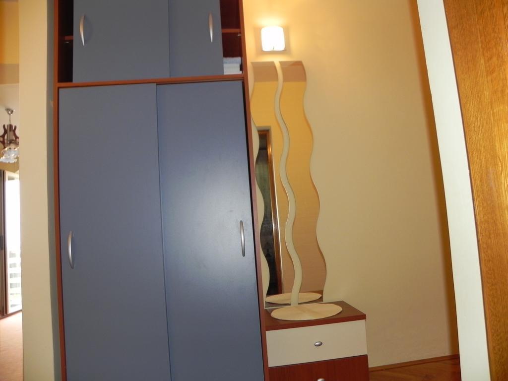 Apartments Katalenic セルツェ エクステリア 写真