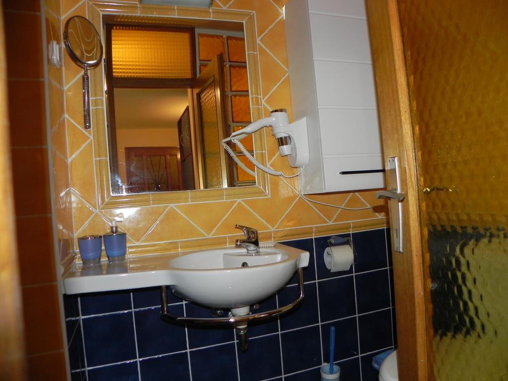 Apartments Katalenic セルツェ エクステリア 写真