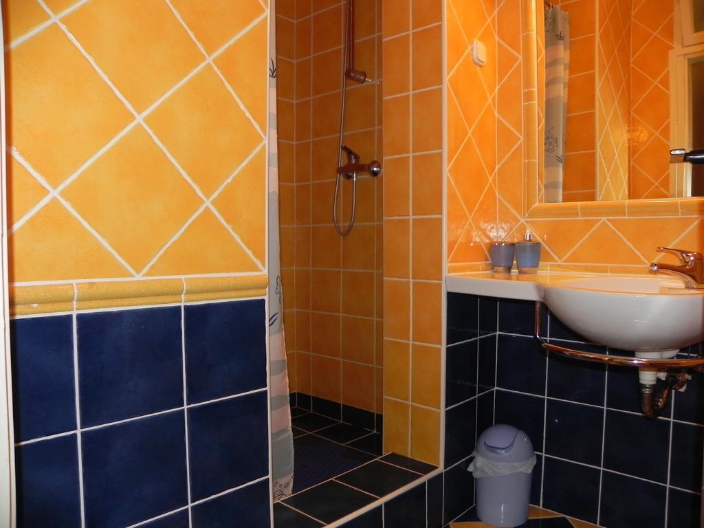 Apartments Katalenic セルツェ エクステリア 写真