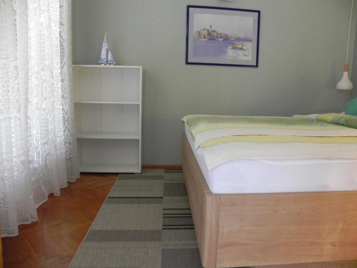 Apartments Katalenic セルツェ エクステリア 写真
